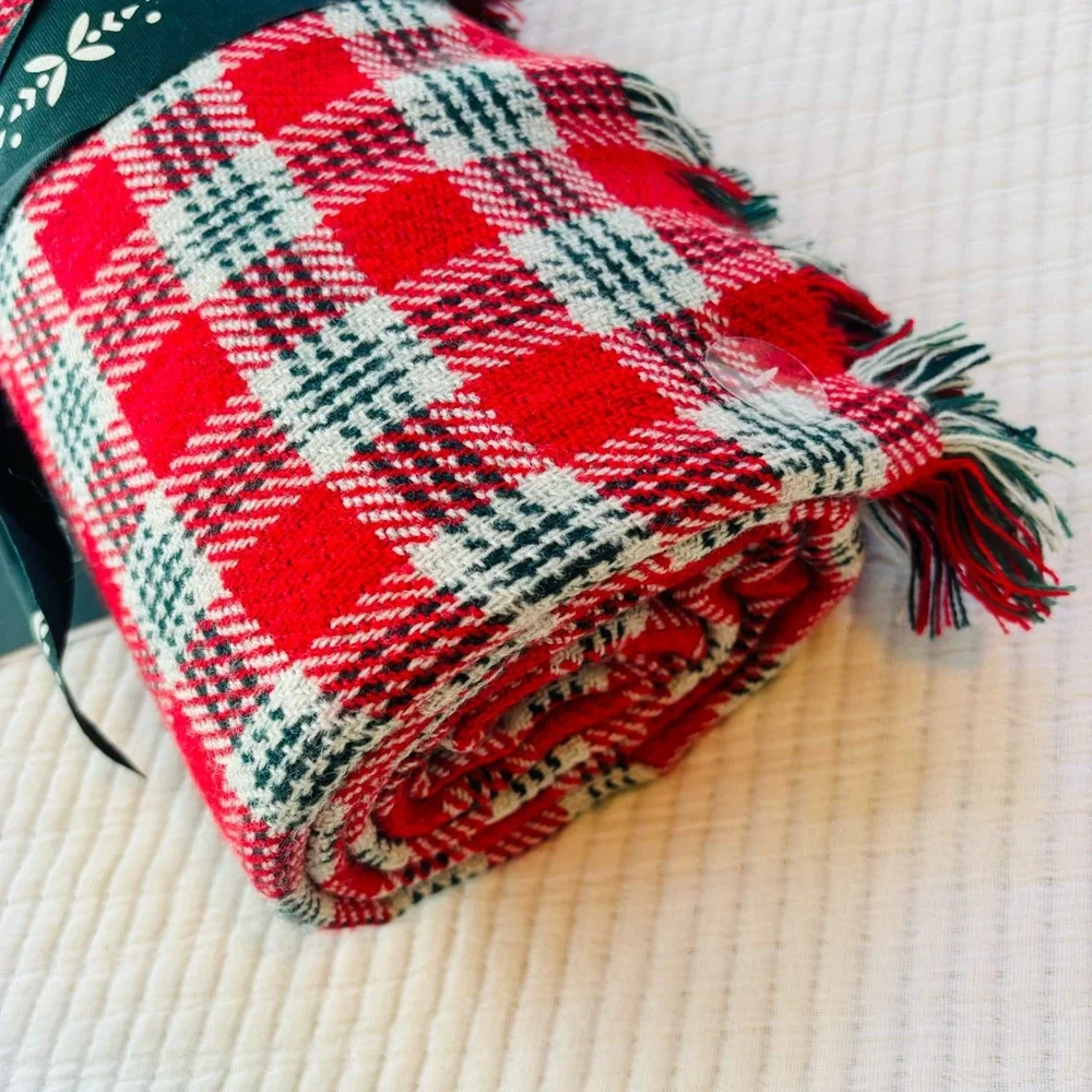 Hearth & Hand with Magnolia 50x60 Vintage Plaid Reversible Brushed Woven Throw